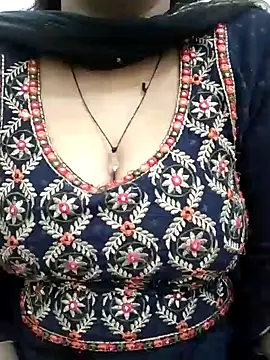 Snapshot of Cute_nidhi chatting on 12.21.24 Cute nidhi online show from 12.21.24