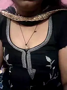 Snapshot of Cute_nidhi chatting on 12.30.24 Cute nidhi online show from 12.30.24
