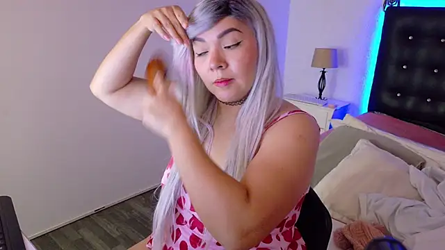 Snapshot of Cuckold_lover69 chatting on 12.14.24 Cuckold lover69 online show from 12.14.24