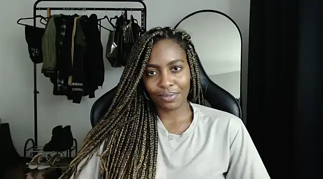 Snapshot of marisilva_br chatting on 01.16.25 marisilva br online show from 01.16.25