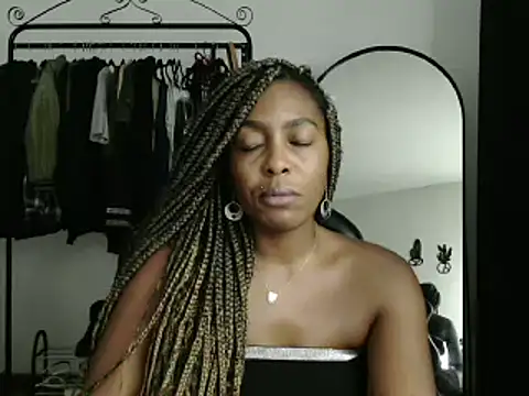 Snapshot of marisilva_br chatting on 01.20.25 marisilva br online show from 01.20.25