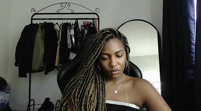 Snapshot of marisilva_br chatting on 02.03.25 marisilva br online show from 02.03.25