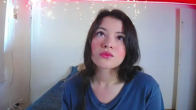 Snapshot of juli05star20 chatting on 12.17.24 juli05star20 online show from 12.17.24