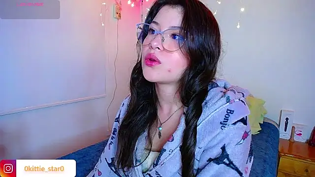 Snapshot of juli05star20 chatting on 01.25.25 juli05star20 online show from 01.25.25