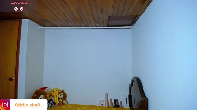 Snapshot of juli05star20 chatting on 02.18.25 juli05star20 online show from 02.18.25