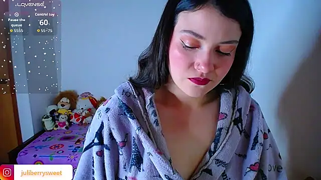Snapshot of juli05star20 chatting on 09.12.25 juli05star20 online show from 09.12.25