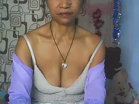 Snapshot of nene_belle chatting on 03.01.26 nene belle online show from 03.01.26