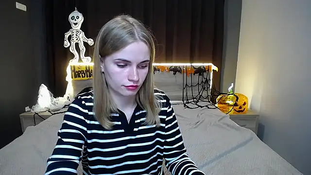 MargaritaKiss online show from 10.19.25