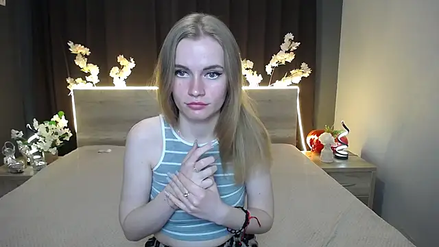 Snapshot of MargaritaKiss chatting on 04.16.26 MargaritaKiss online show from 04.16.26