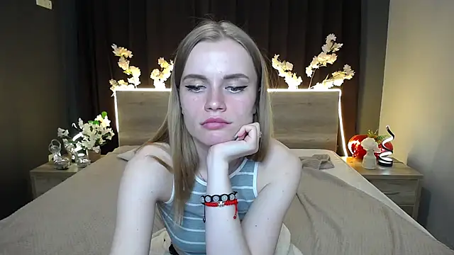 Snapshot of MargaritaKiss chatting on 04.16.26 MargaritaKiss online show from 04.16.26