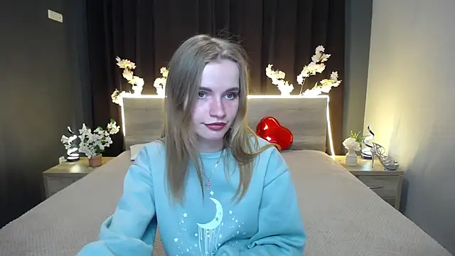 Snapshot of MargaritaKiss chatting on 04.24.26 MargaritaKiss online show from 04.24.26
