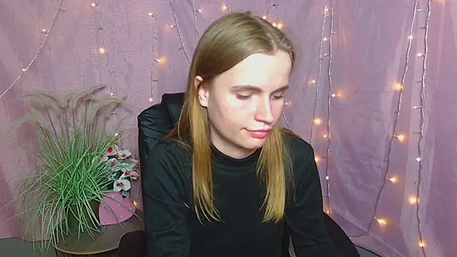 Snapshot of MargaritaKiss chatting on 05.01.26 MargaritaKiss online show from 05.01.26