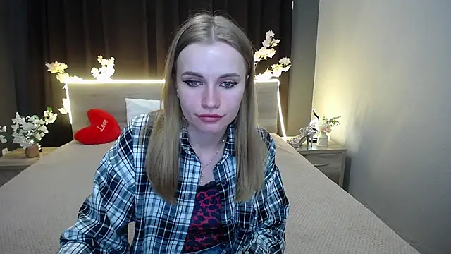 Snapshot of MargaritaKiss chatting on 05.09.26 MargaritaKiss online show from 05.09.26