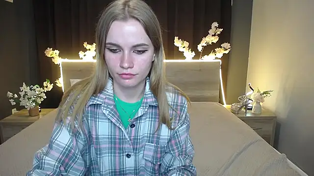 Snapshot of MargaritaKiss chatting on 05.11.26 MargaritaKiss online show from 05.11.26