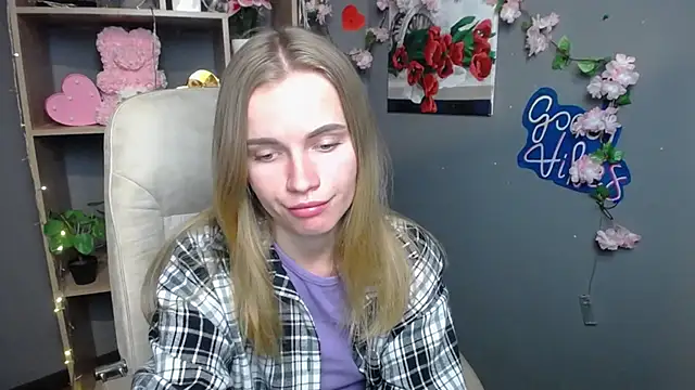 Snapshot of MargaritaKiss chatting on 05.26.26 MargaritaKiss online show from 05.26.26