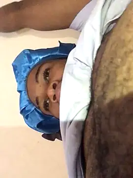 Snapshot of MixedItem chatting on 09.26.25 MixedItem online show from 09.26.25