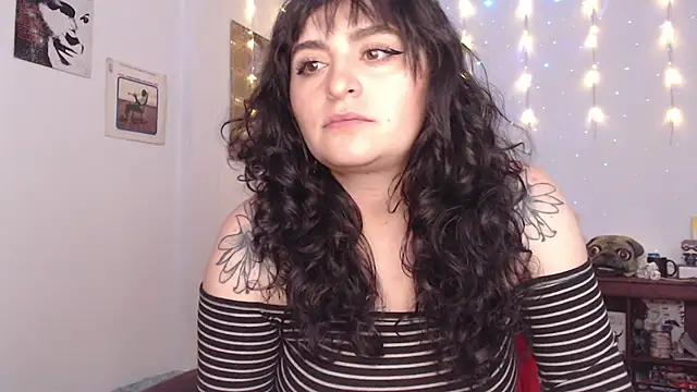 Snapshot of Marci_owo chatting on 03.15.25 Marci owo online show from 03.15.25