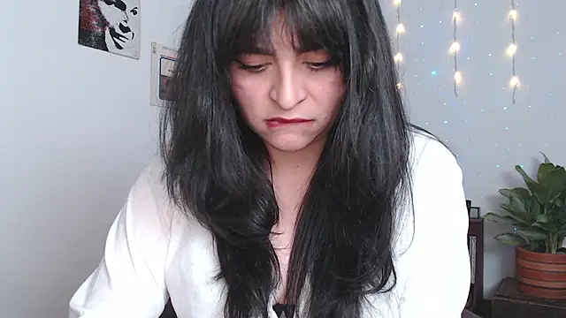 Snapshot of Marci_owo chatting on 03.19.25 Marci owo online show from 03.19.25