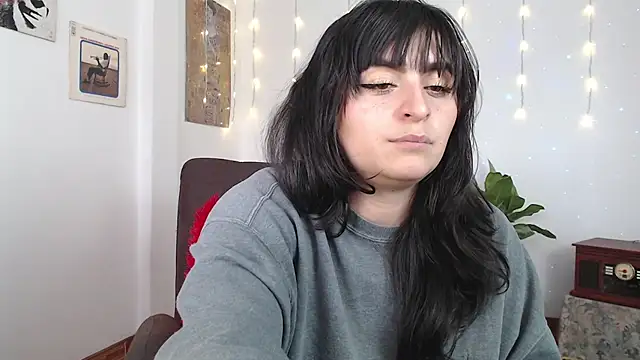 Snapshot of Marci_owo chatting on 03.21.25 Marci owo online show from 03.21.25