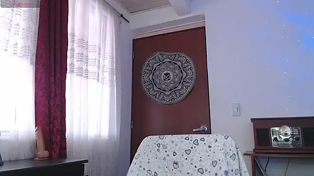 Snapshot of Marci_owo chatting on 09.12.25 Marci owo online show from 09.12.25