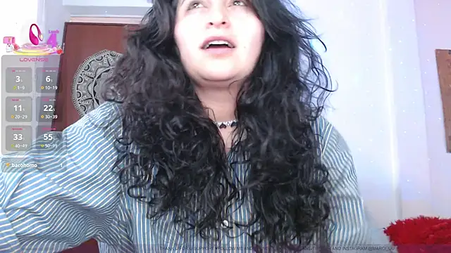 Snapshot of Marci_owo chatting on 09.17.25 Marci owo online show from 09.17.25