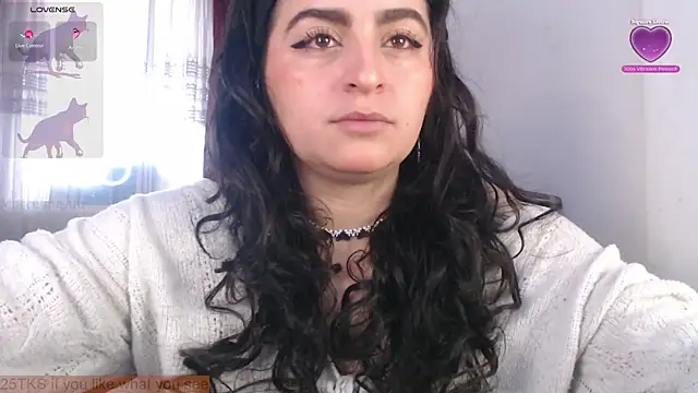 Snapshot of Marci_owo chatting on 11.23.25 Marci owo online show from 11.23.25