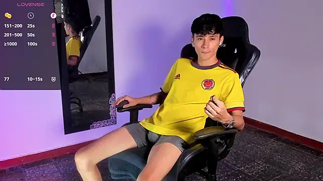 cute diego  online show from 01.23.25
