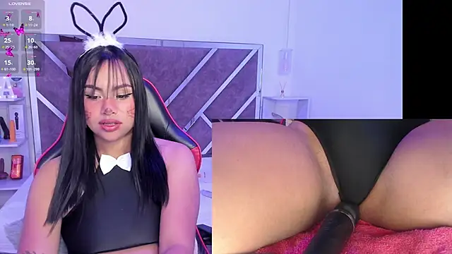 Snapshot of Alice_Roys chatting on 03.11.25 Alice Roys online show from 03.11.25