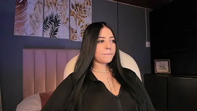 Maaiitee online show from 01.05.25