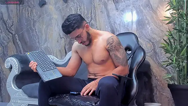 Liam Kleiin online show from 01.24.25