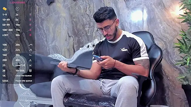 Liam Kleiin online show from 01.29.25