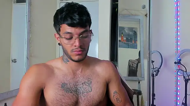 JuanBlade online show from 03.20.25