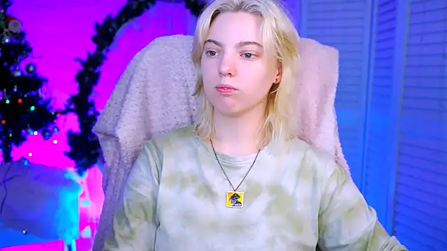 Snapshot of RocKStone_ chatting on 12.26.24 RocKStone  online show from 12.26.24