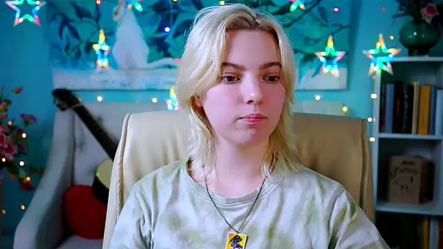 Snapshot of RocKStone_ chatting on 12.26.24 RocKStone  online show from 12.26.24