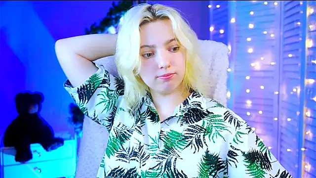 Snapshot of RocKStone_ chatting on 01.18.25 RocKStone  online show from 01.18.25