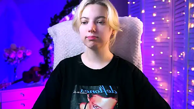 Snapshot of RocKStone_ chatting on 01.21.25 RocKStone  online show from 01.21.25