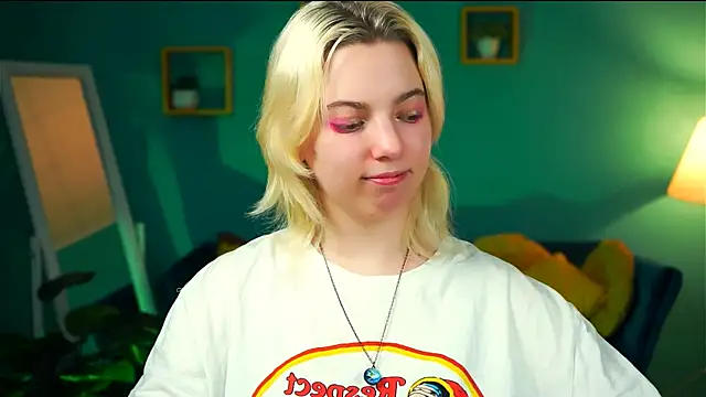 Snapshot of RocKStone_ chatting on 01.25.25 RocKStone  online show from 01.25.25