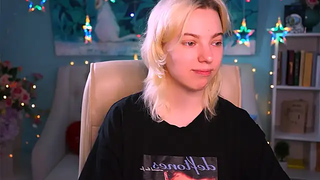 Snapshot of RocKStone_ chatting on 02.04.25 RocKStone  online show from 02.04.25