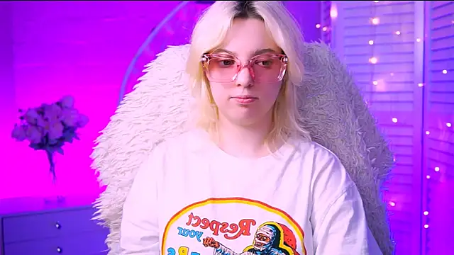 Snapshot of RocKStone_ chatting on 02.10.25 RocKStone  online show from 02.10.25