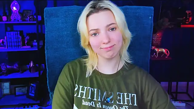 Snapshot of RocKStone_ chatting on 02.11.25 RocKStone  online show from 02.11.25