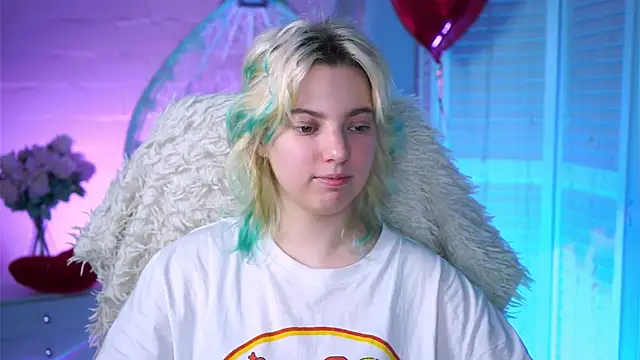 Snapshot of RocKStone_ chatting on 02.16.25 RocKStone  online show from 02.16.25