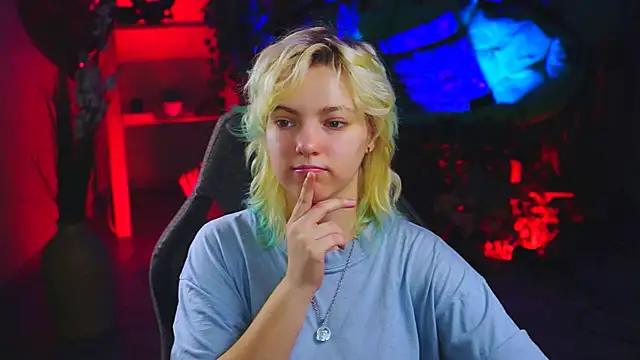 Snapshot of RocKStone_ chatting on 02.19.25 RocKStone  online show from 02.19.25