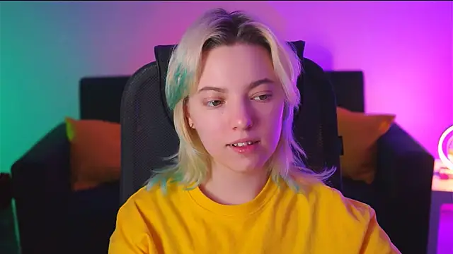 Snapshot of RocKStone_ chatting on 02.21.25 RocKStone  online show from 02.21.25