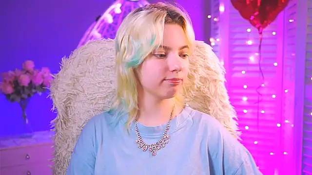 Snapshot of RocKStone_ chatting on 02.22.25 RocKStone  online show from 02.22.25