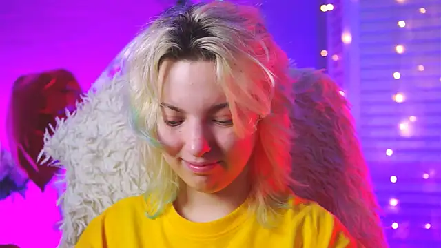 Snapshot of RocKStone_ chatting on 02.28.25 RocKStone  online show from 02.28.25