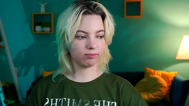 Snapshot of RocKStone_ chatting on 03.04.25 RocKStone  online show from 03.04.25