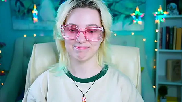 Snapshot of RocKStone_ chatting on 03.08.25 RocKStone  online show from 03.08.25