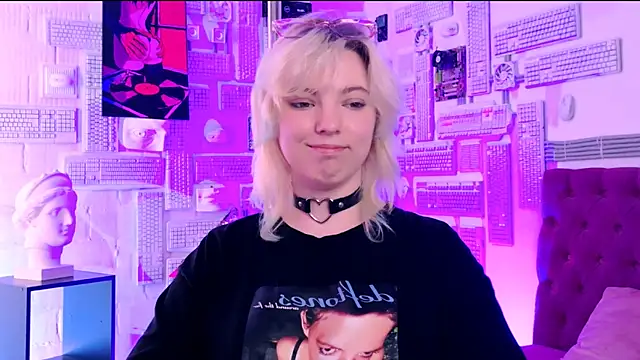 Snapshot of RocKStone_ chatting on 03.09.25 RocKStone  online show from 03.09.25