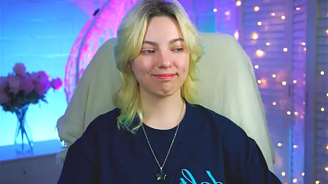 Snapshot of RocKStone_ chatting on 03.18.25 RocKStone  online show from 03.18.25