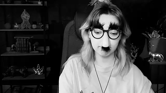 Snapshot of RocKStone_ chatting on 10.12.25 RocKStone  online show from 10.12.25